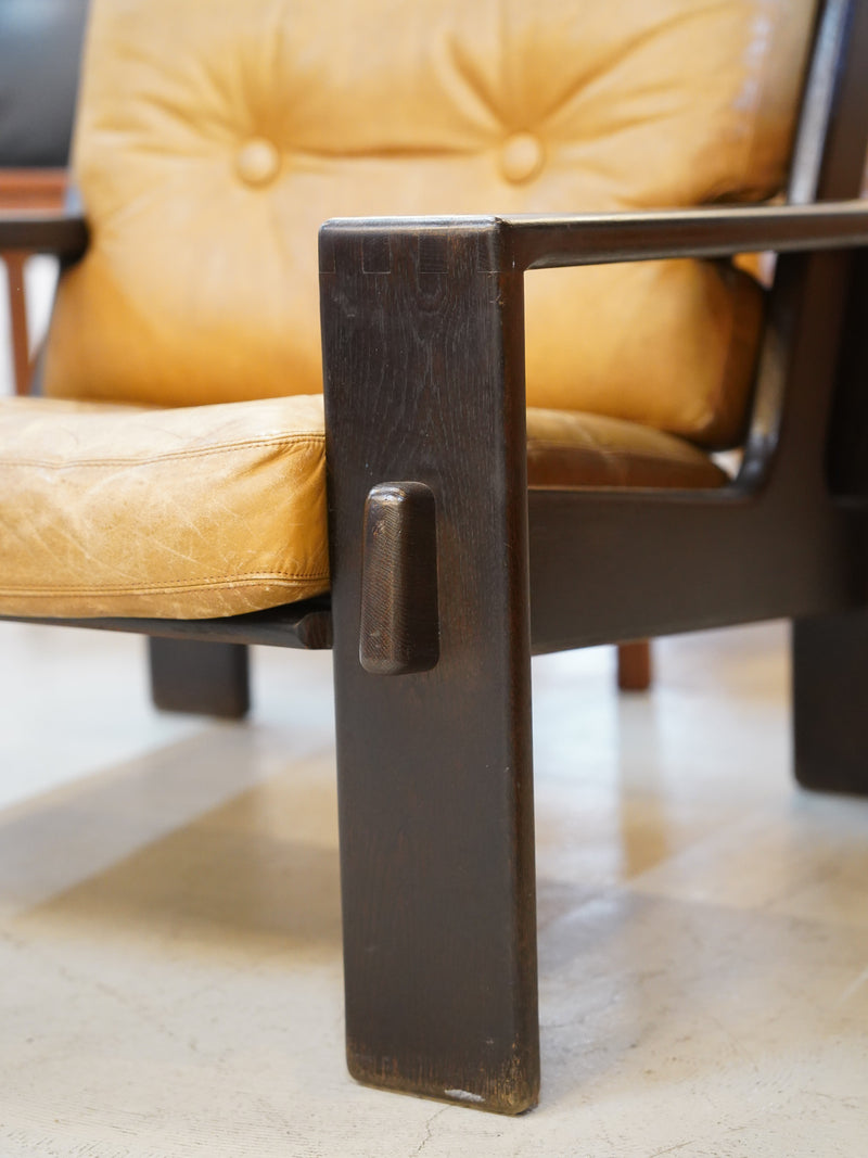 レザーラウンジチェア <br>大阪店 - ヴィンテージ SHARK ATTACK