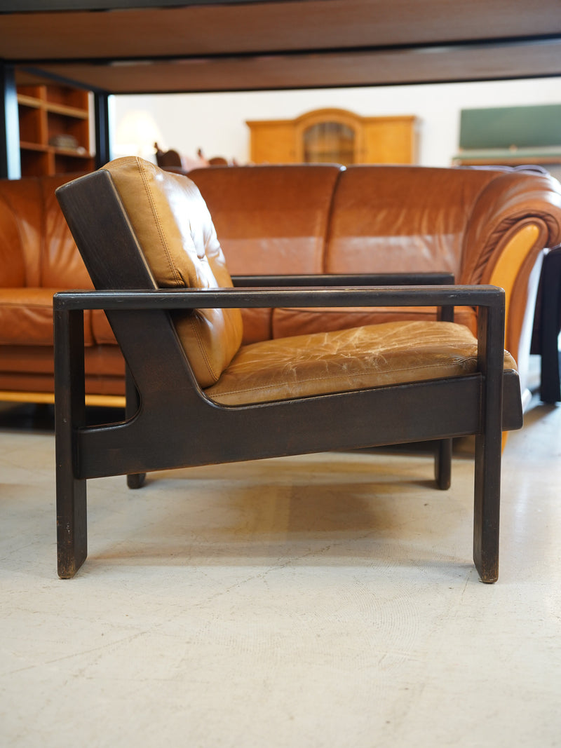 レザーラウンジチェア <br>大阪店 - ヴィンテージ SHARK ATTACK