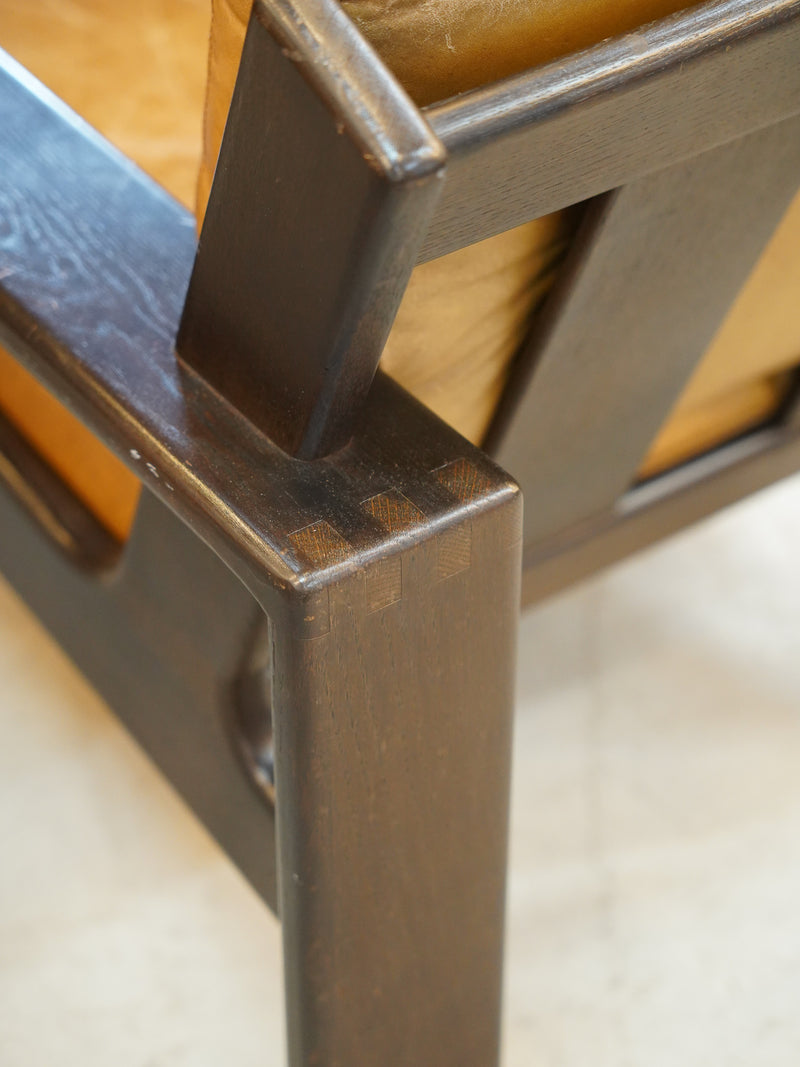 レザーラウンジチェア <br>大阪店 - ヴィンテージ SHARK ATTACK