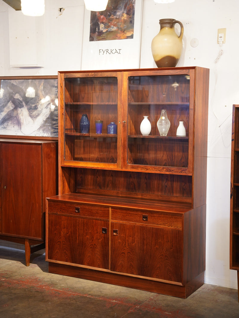 キャビネット/カップボード<br> 大和店 - ヴィンテージ SHARK ATTACK