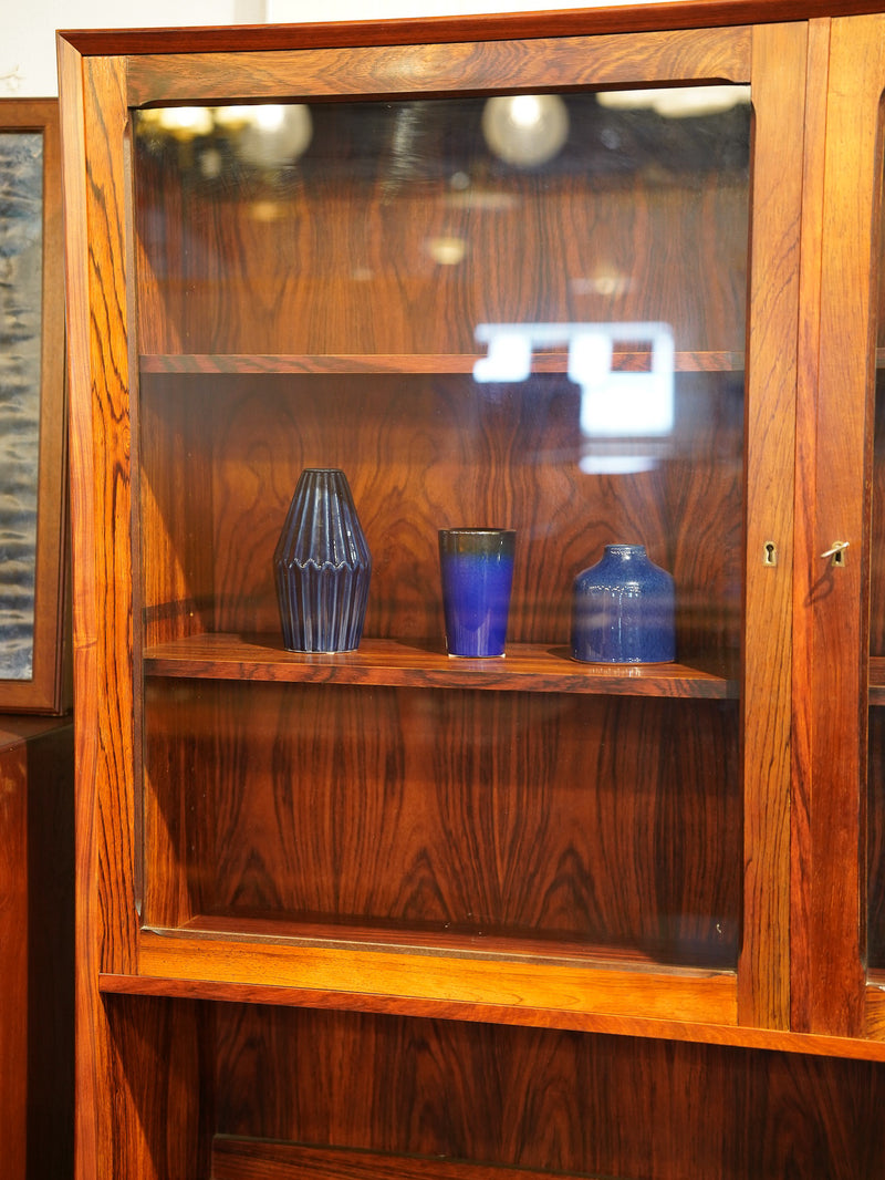 キャビネット/カップボード<br> 大和店 - ヴィンテージ SHARK ATTACK