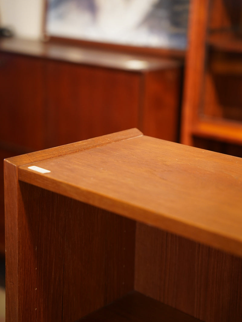 チークウッド ブックシェルフ <br> 大和店 - ヴィンテージ SHARK ATTACK