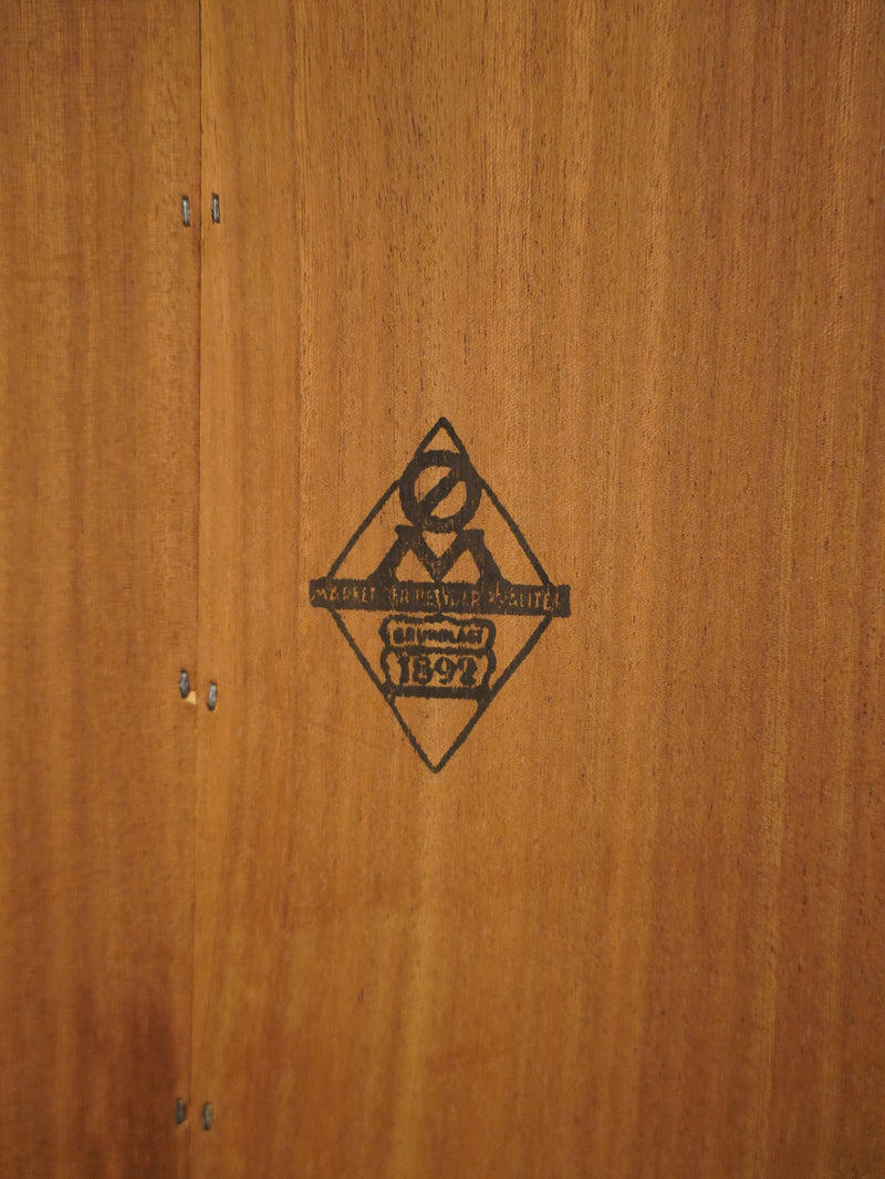 チークウッド ブックシェルフ <br> 大和店 - ヴィンテージ SHARK ATTACK