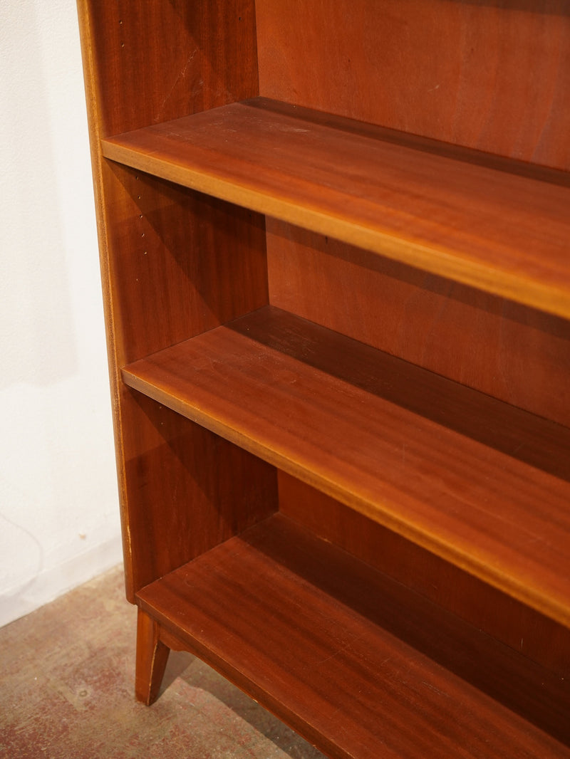 Wirsérums Nya Möbelfabrik <br>チークブックケース 60<br> cerote antiques - ヴィンテージ SHARK ATTACK