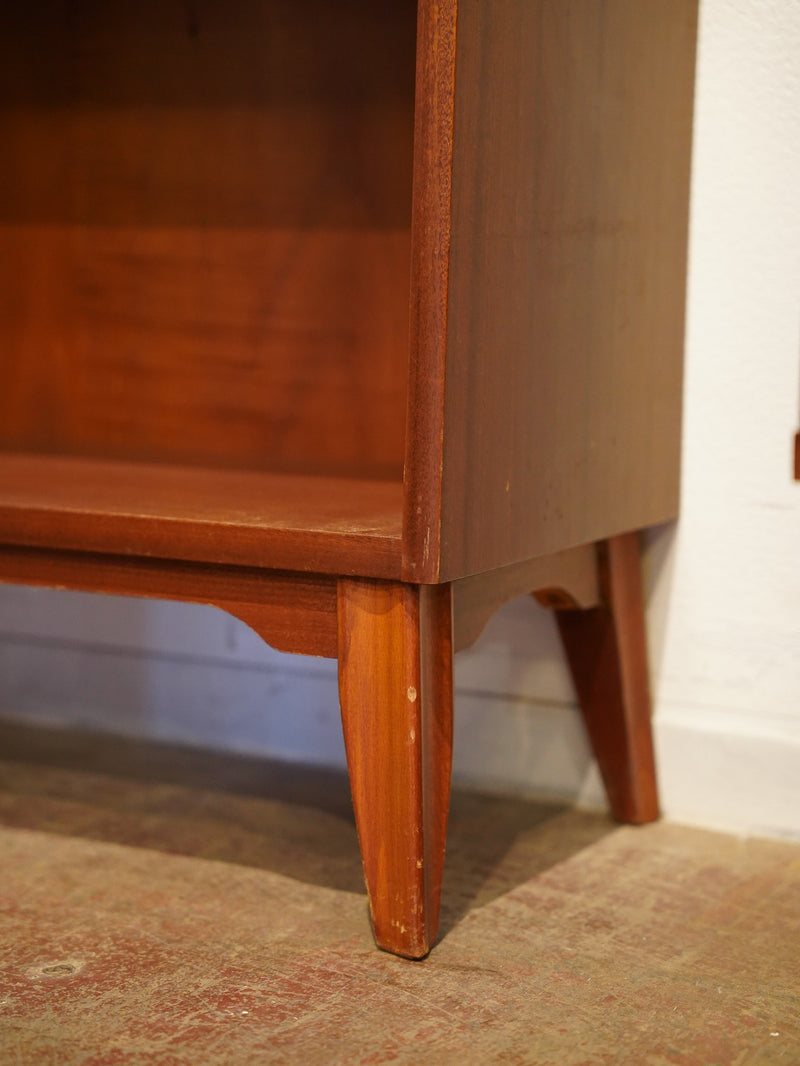 Wirsérums Nya Möbelfabrik <br>チークブックケース 60<br> cerote antiques - ヴィンテージ SHARK ATTACK