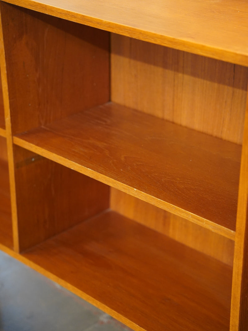 チークウッド オープンシェルフ <br>TAMAGAWA BASE - ヴィンテージ SHARK ATTACK