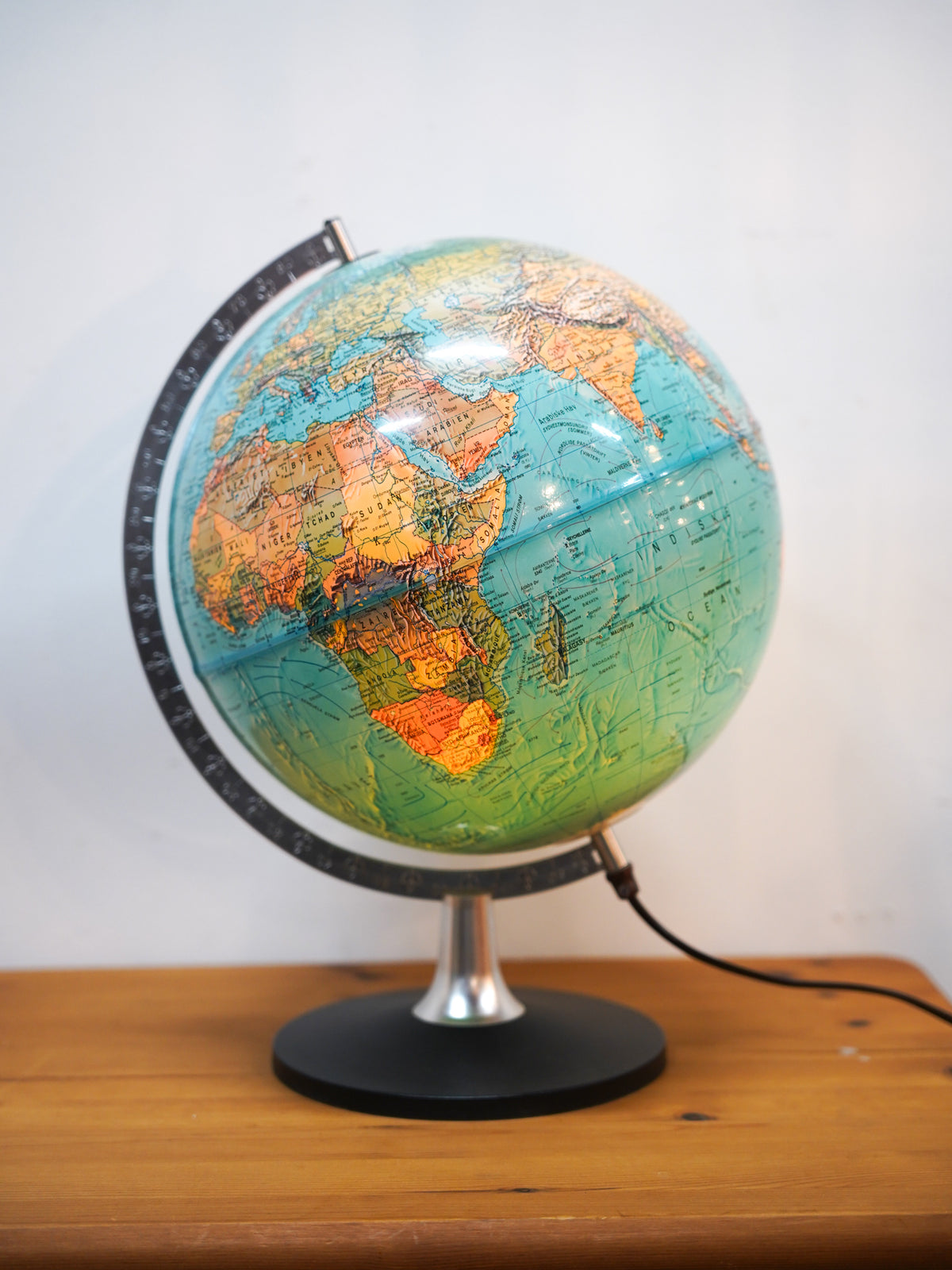 Scan-Globe A/S - Denmark - グローブランプ