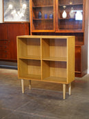 オークブックシェルフ<br> 大和店 - ヴィンテージ SHARK ATTACK