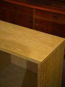 オークブックシェルフ<br> 大和店 - ヴィンテージ SHARK ATTACK