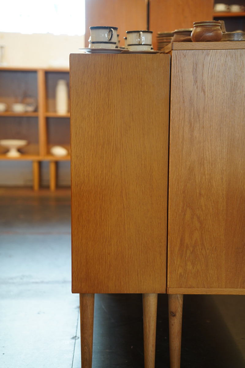 オークウッド ブックシェルフ<br> 大和店 - ヴィンテージ SHARK ATTACK