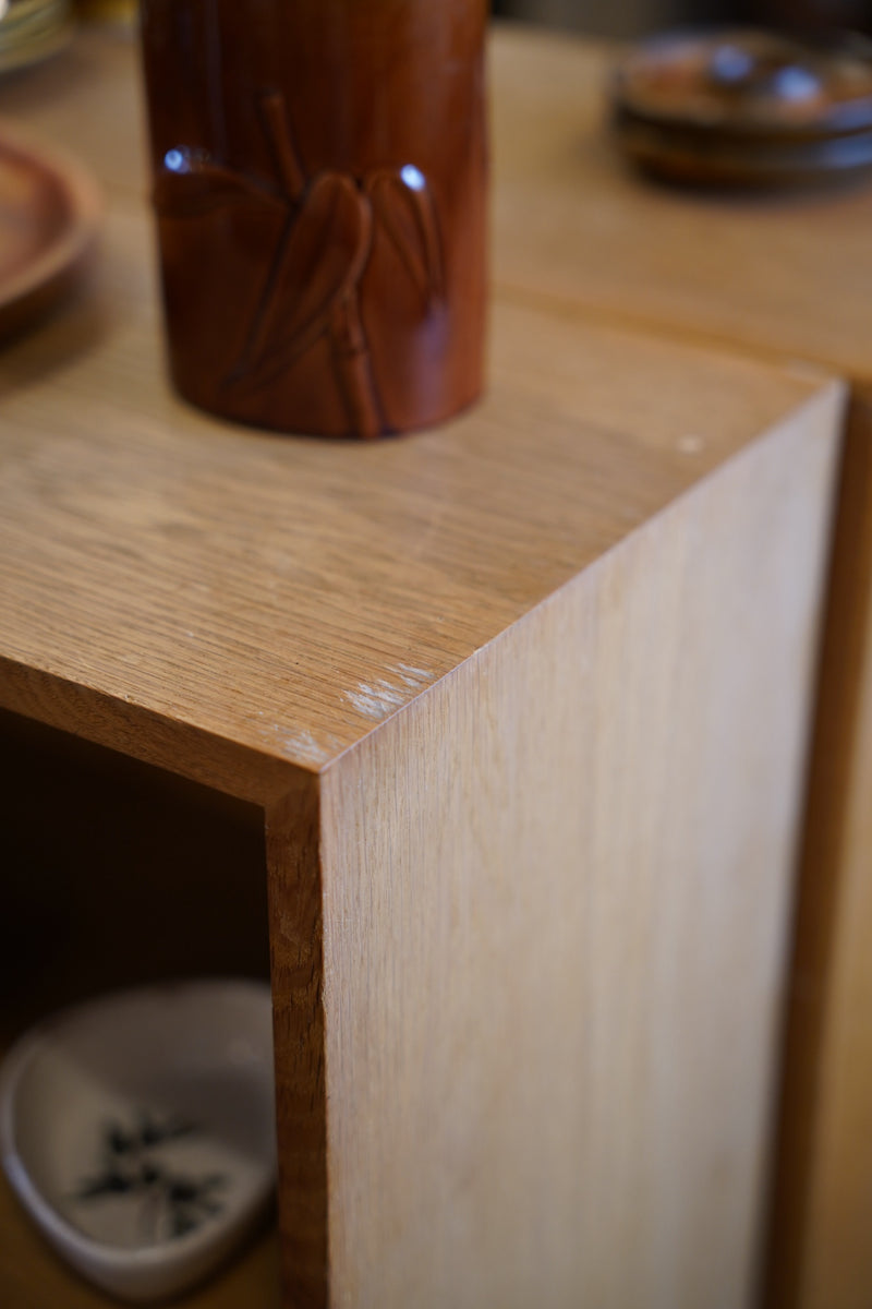 オークウッド ブックシェルフ<br> 大和店 - ヴィンテージ SHARK ATTACK