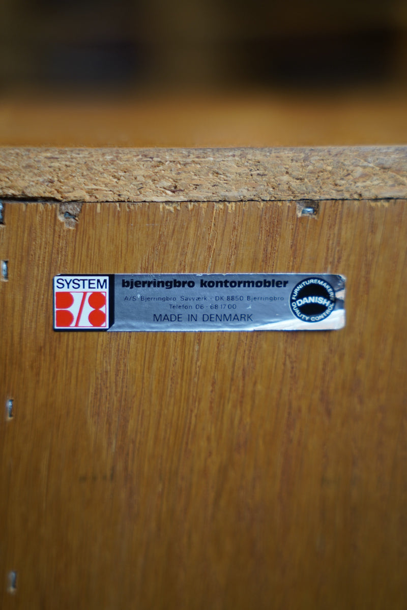 Bjerringbro Kontormøbler<br> denmark ローシェルフ<br>大和店 - ヴィンテージ SHARK ATTACK