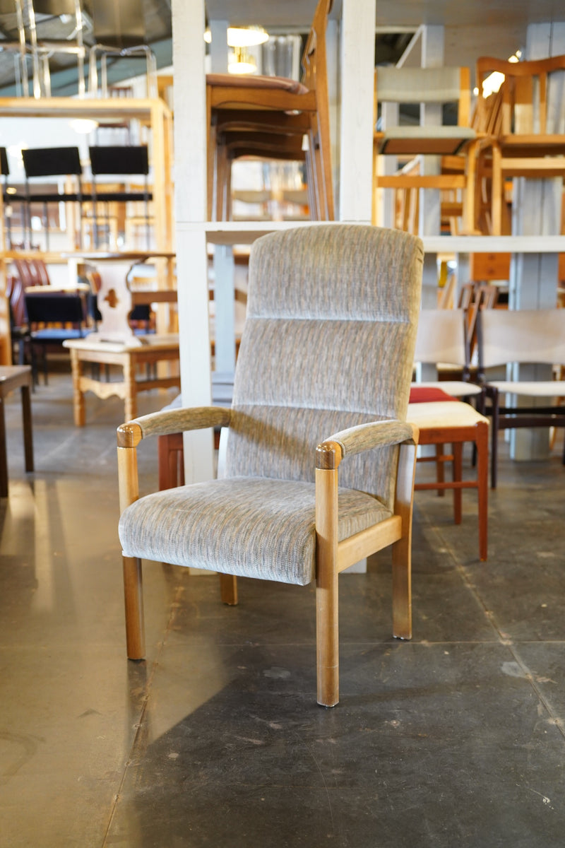 チークウッド アームチェア<br> 大和店 - ヴィンテージ SHARK ATTACK