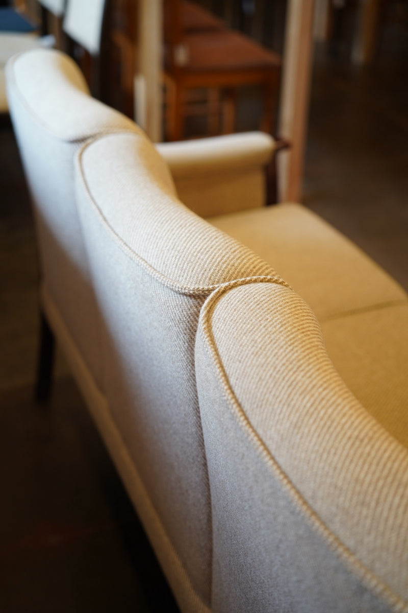 チークウッド 3シーターソファ <br> 大和店 - ヴィンテージ SHARK ATTACK