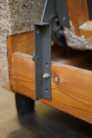 パインウッド 3シーターソファ <br> 大和店 - ヴィンテージ SHARK ATTACK