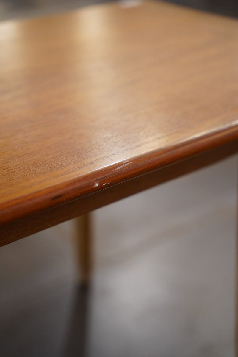 チークウッド ローテーブル <br>大和店 - ヴィンテージ SHARK ATTACK