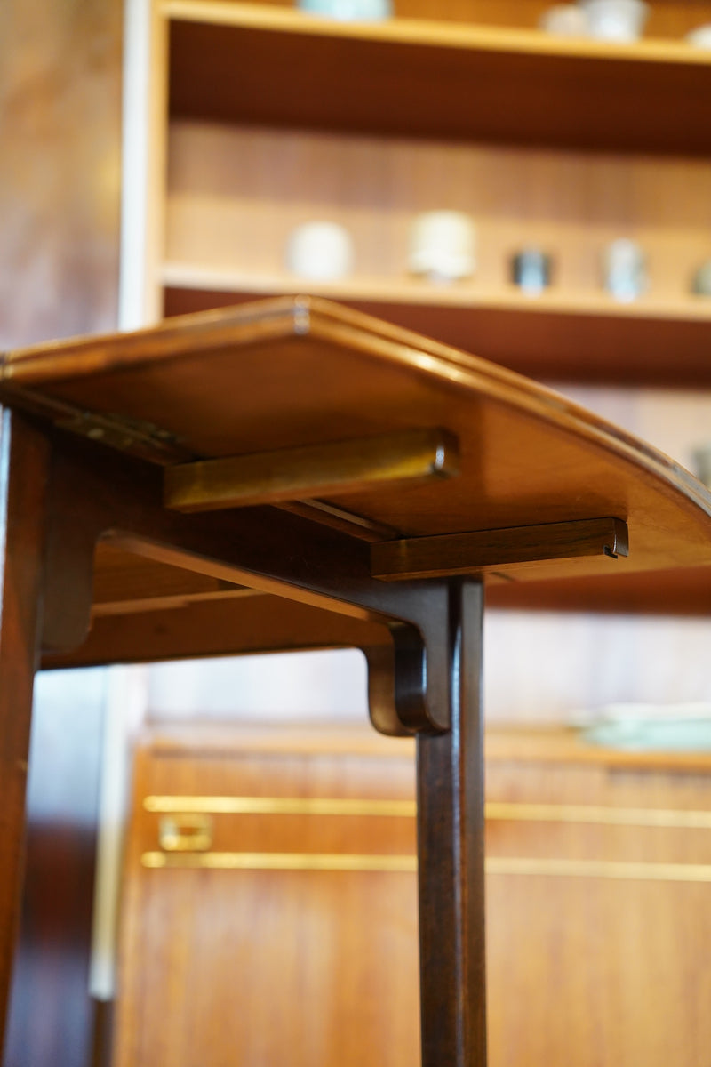 チークウッド バタフライテーブル <br> 大和店 - ヴィンテージ SHARK ATTACK