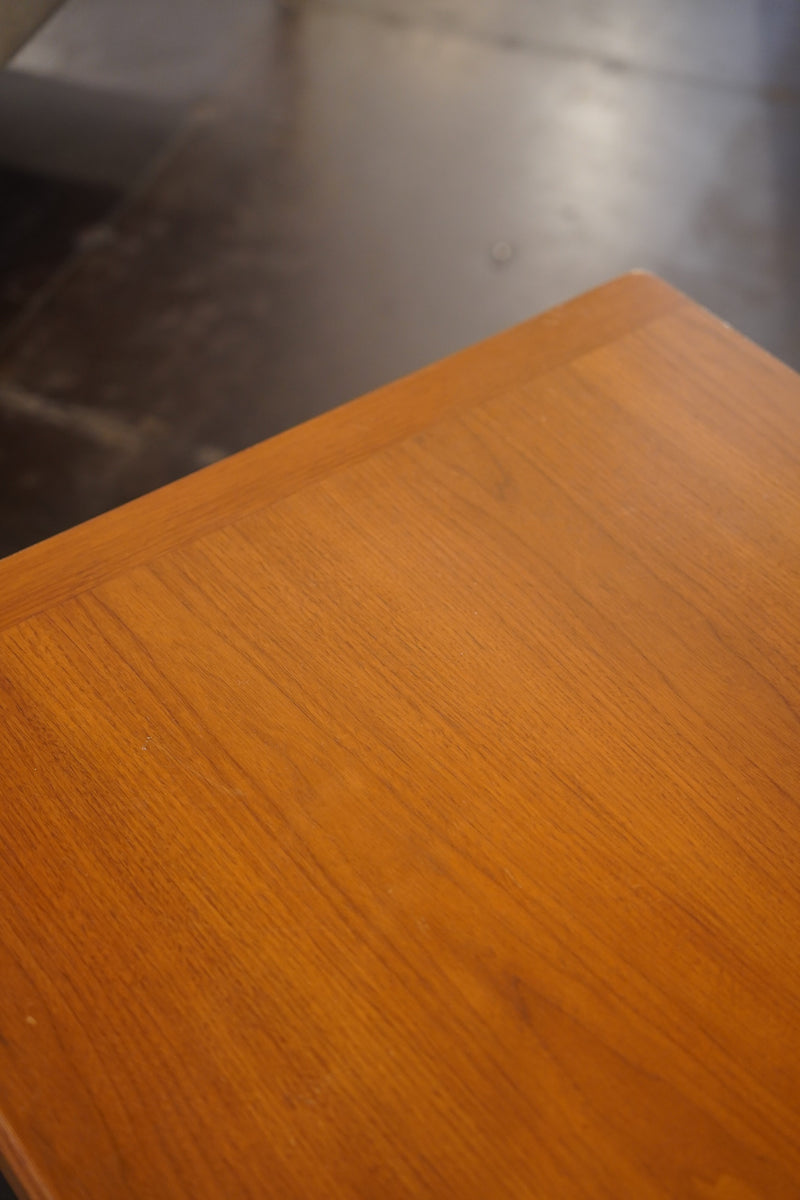 チークウッド ダイニングテーブル <br> 大和店 - ヴィンテージ SHARK ATTACK