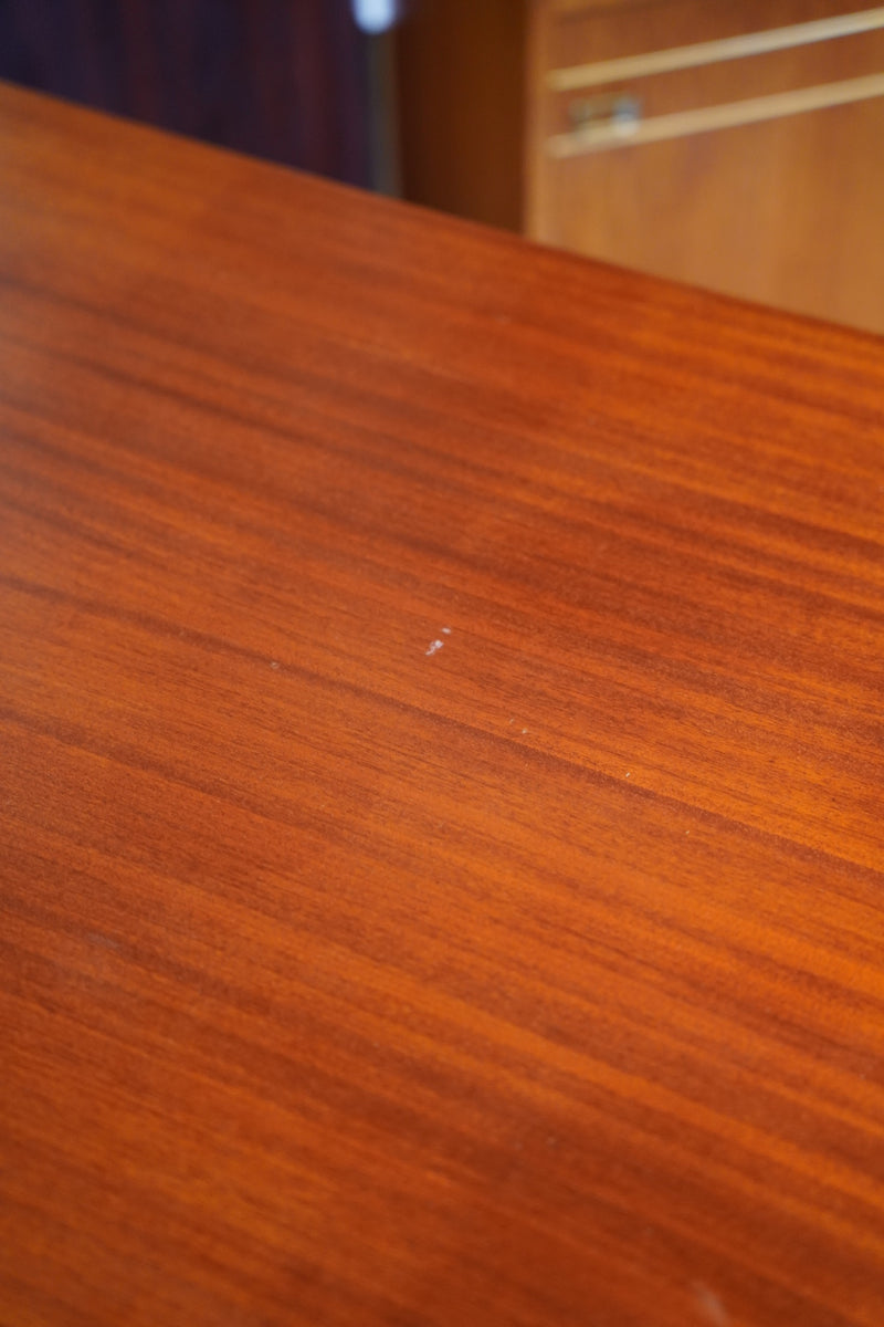 チークウッド ローテーブル <br> 大和店 - ヴィンテージ SHARK ATTACK