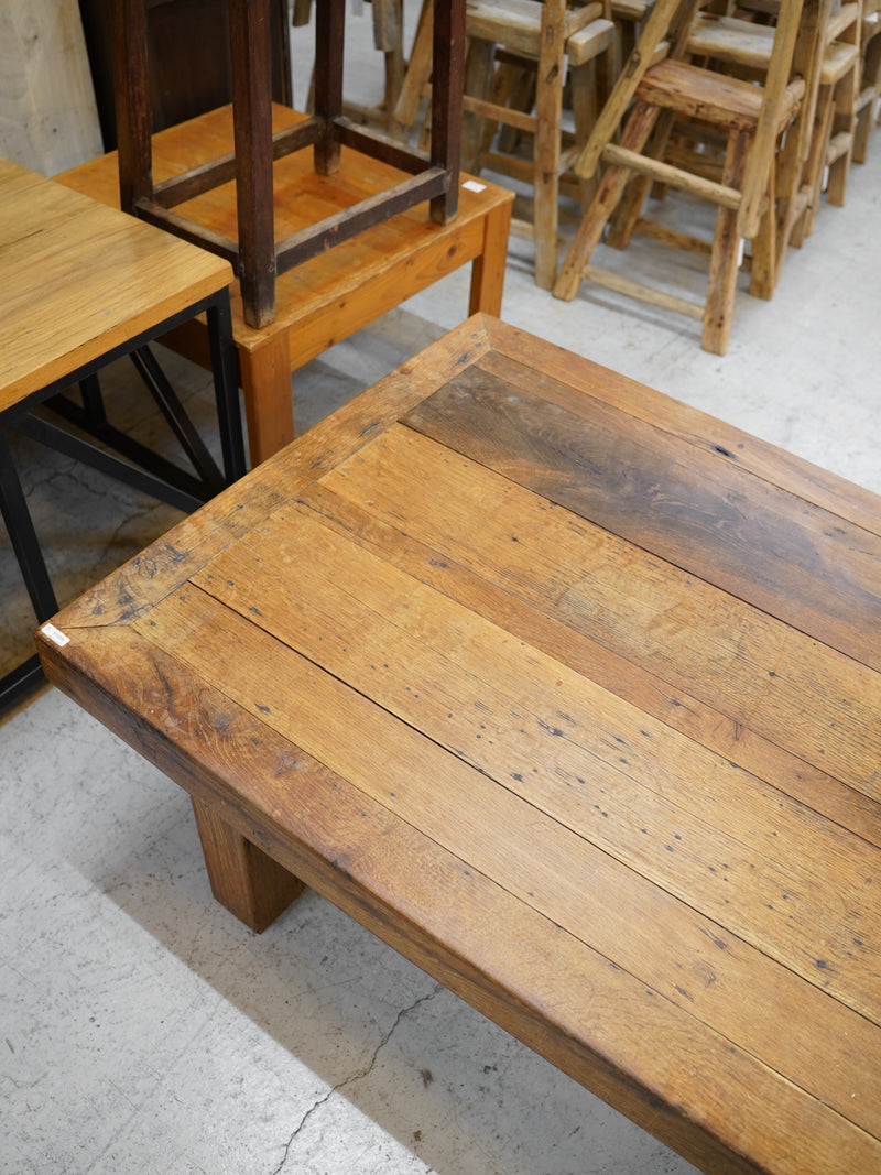 LOW TABLE / SIDE TABLE
