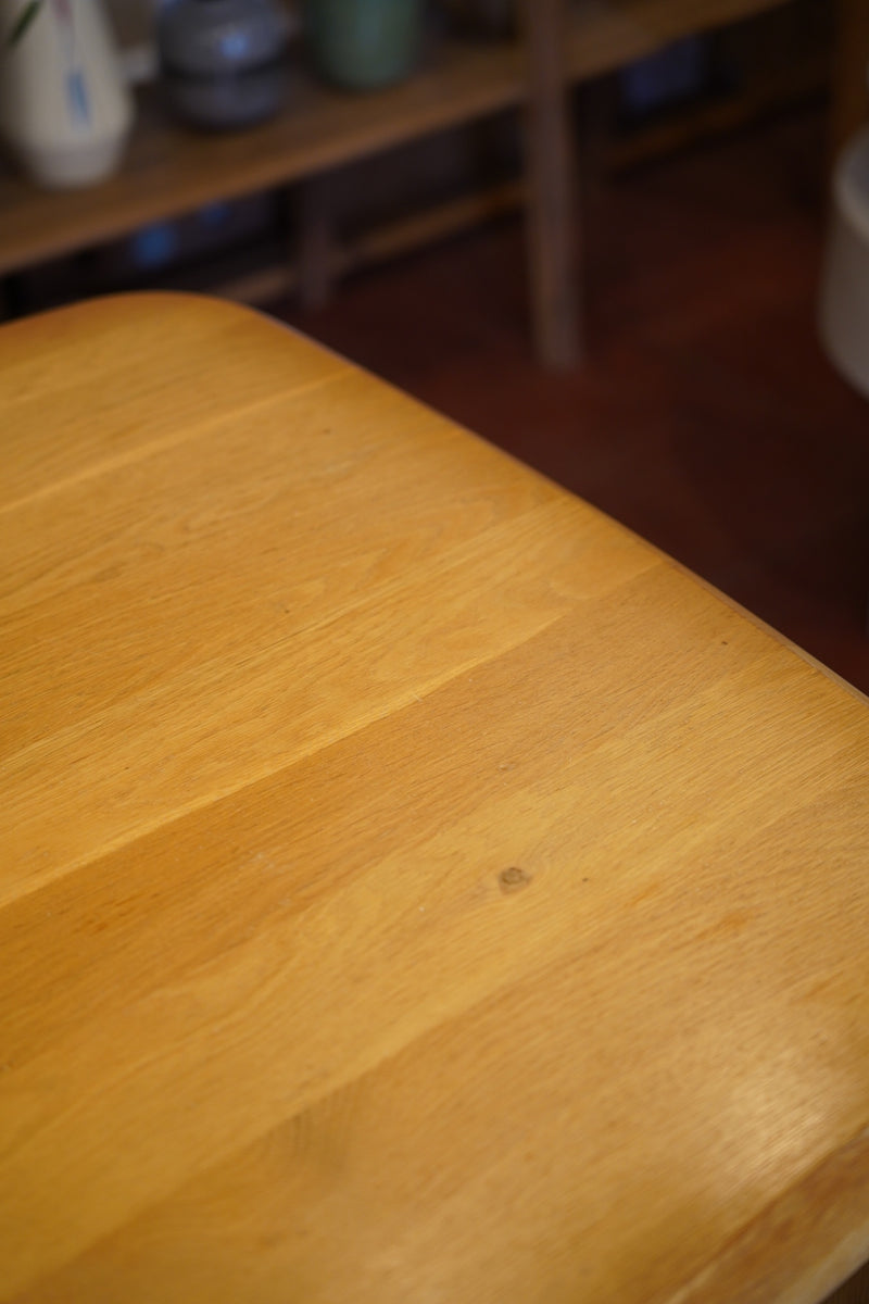 オークウッド ダイニングテーブル <br> 大和店 - ヴィンテージ SHARK ATTACK