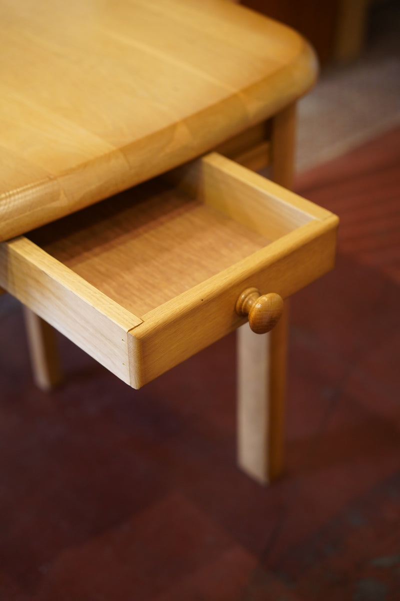 オークウッド ダイニングテーブル <br> 大和店 - ヴィンテージ SHARK ATTACK