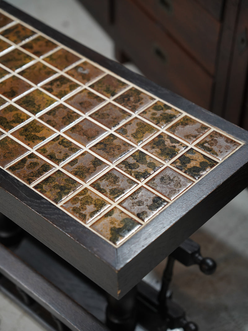 タイルトップサイドテーブル/マガジンラック <br>TAMAGAWA BASE - ヴィンテージ SHARK ATTACK