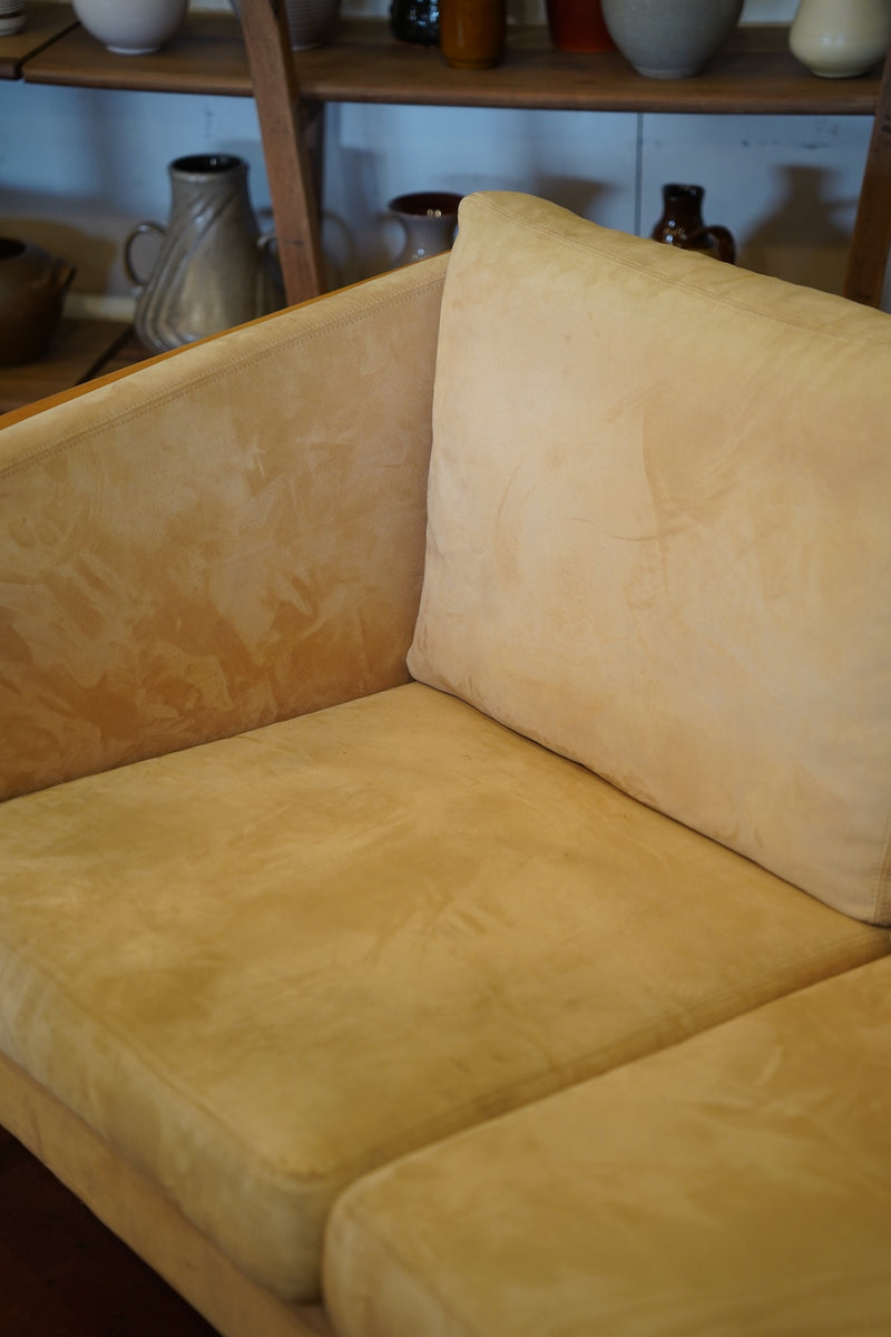 レザー 2シーターソファ <br>Denmark <br> 大和店 - ヴィンテージ SHARK ATTACK