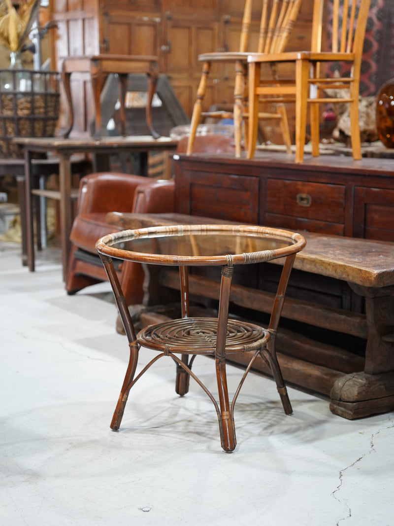 ラタン サイドテーブル <br>大和店 - ヴィンテージ SHARK ATTACK