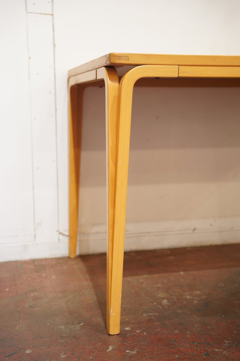 Eh Furniture社 <br>ビーチウッド ダイニングテーブル <br>Denmark <br>ceroteantiques - ヴィンテージ SHARK ATTACK