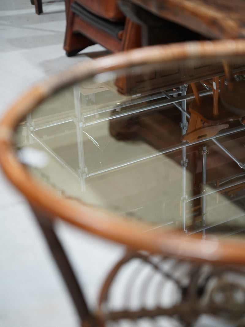 ラタン サイドテーブル <br>大和店 - ヴィンテージ SHARK ATTACK