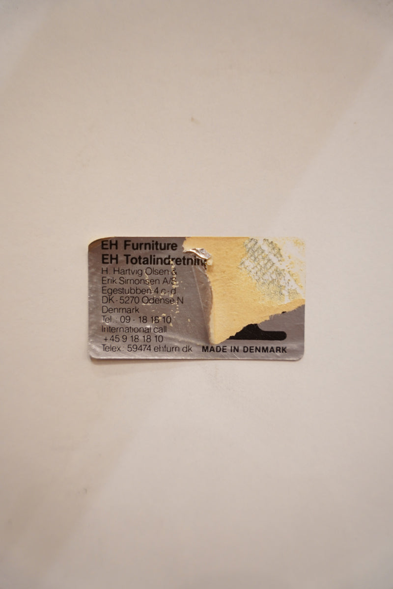 Eh Furniture社 <br>ビーチウッド ダイニングテーブル <br>Denmark <br>ceroteantiques - ヴィンテージ SHARK ATTACK