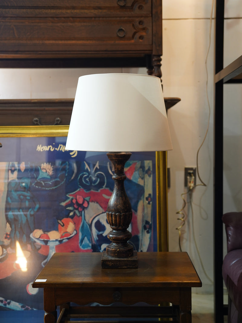 ウッド テーブルランプ <br>大和店 - ヴィンテージ SHARK ATTACK