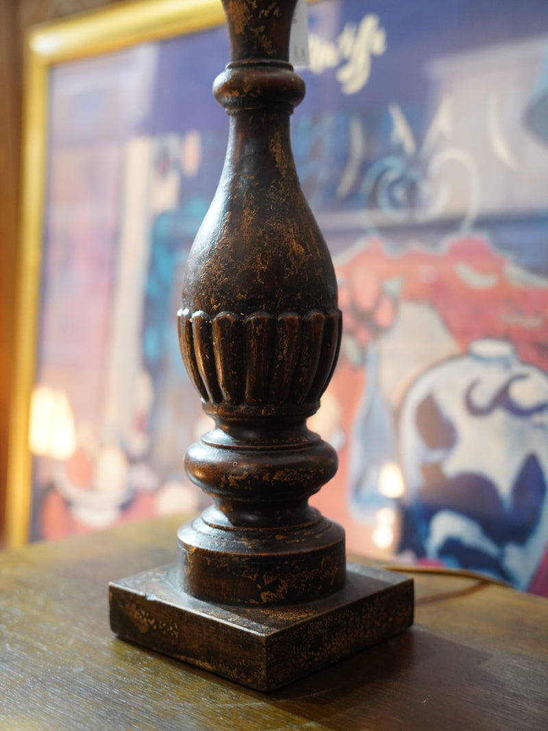 ウッド テーブルランプ <br>大和店 - ヴィンテージ SHARK ATTACK