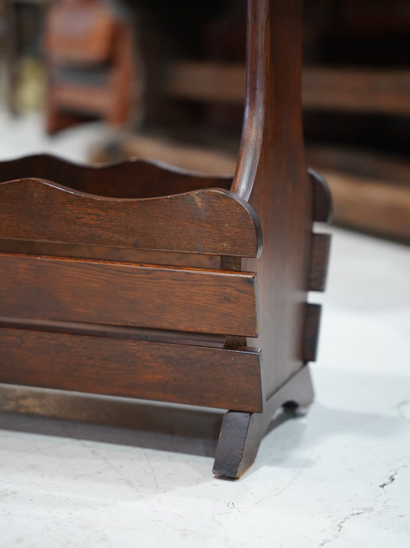 オークウッド マガジンラック/サイドテーブル <br> 大和店 - ヴィンテージ SHARK ATTACK