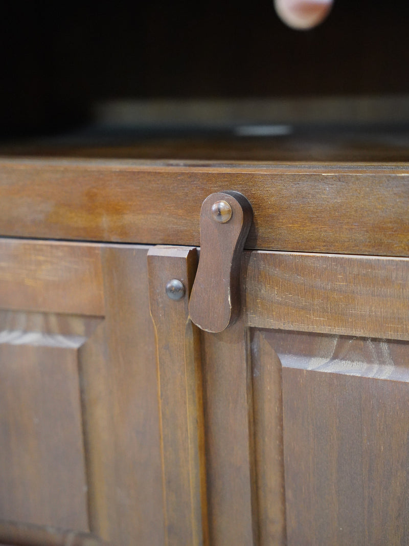 ウッド キャビネット <br>大和店 - ヴィンテージ SHARK ATTACK