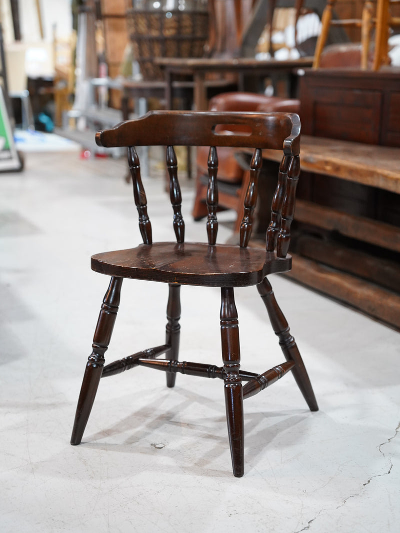 ウッド ウィンザーチェア <br>大和店 - ヴィンテージ SHARK ATTACK