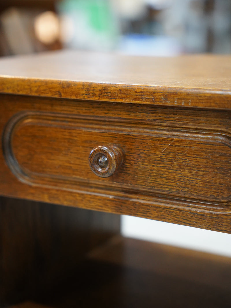 ウッド ナイトスタンド/マガジンラック <br>大和店 - ヴィンテージ SHARK ATTACK