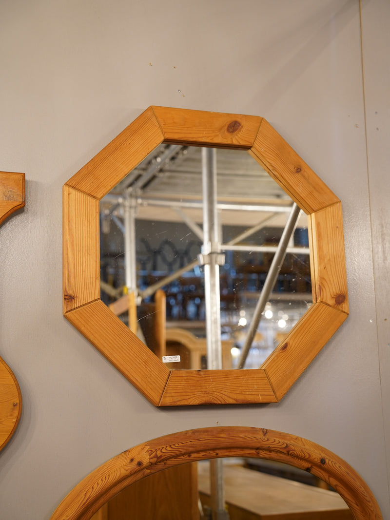 パインウッド ウォールミラー <br>大和店 - ヴィンテージ SHARK ATTACK