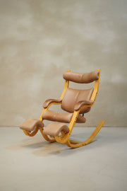 STOKKE <br> バランスチェア <br> Norway <br>大和店 - ヴィンテージ SHARK ATTACK