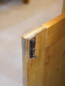 パインウッド キャビネット <br>大和店 - ヴィンテージ SHARK ATTACK