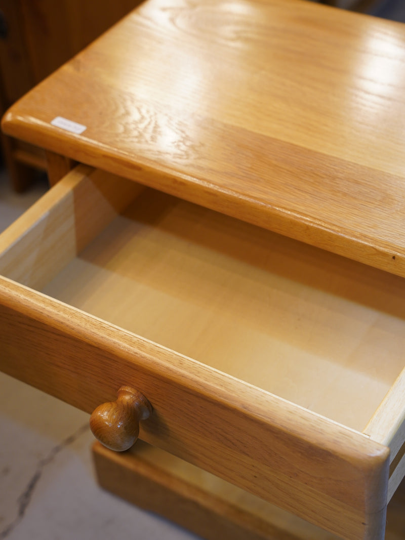 オークウッド ナイトチェスト <br>大阪店 - ヴィンテージ SHARK ATTACK