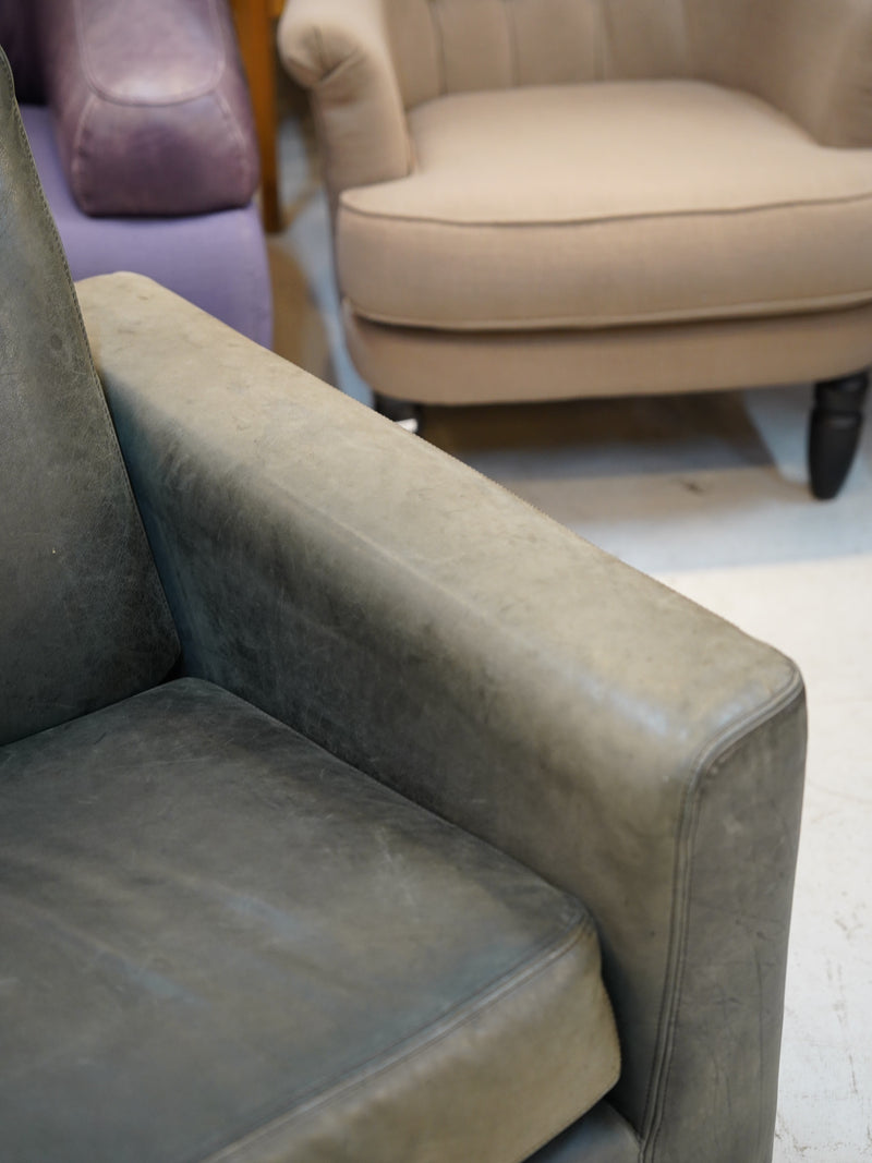 レザー 2シーターソファ <br> 大和店 - ヴィンテージ SHARK ATTACK