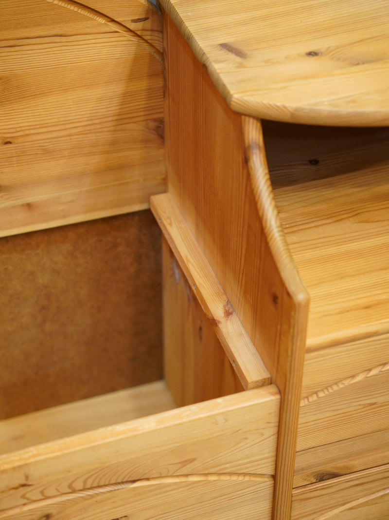 パインウッド サイドボード <br>大和店 - ヴィンテージ SHARK ATTACK