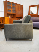 レザー 2シーターソファ <br> 大和店 - ヴィンテージ SHARK ATTACK