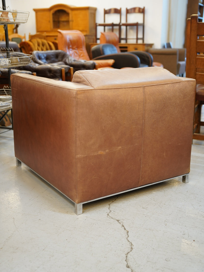 Molinari <br> 1シーターソファ <br> Italy <br>大和店 - ヴィンテージ SHARK ATTACK