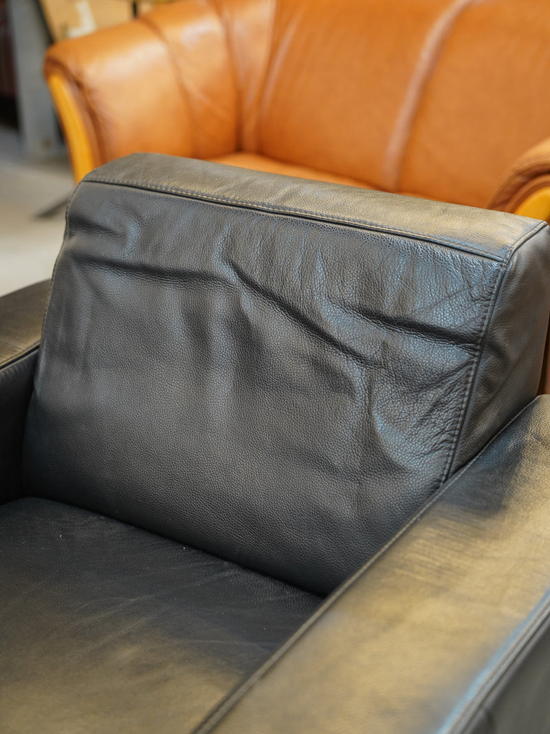 レザー 1シーターソファ <br> 大和店 - ヴィンテージ SHARK ATTACK