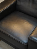 レザー 1シーターソファ <br> 大和店 - ヴィンテージ SHARK ATTACK