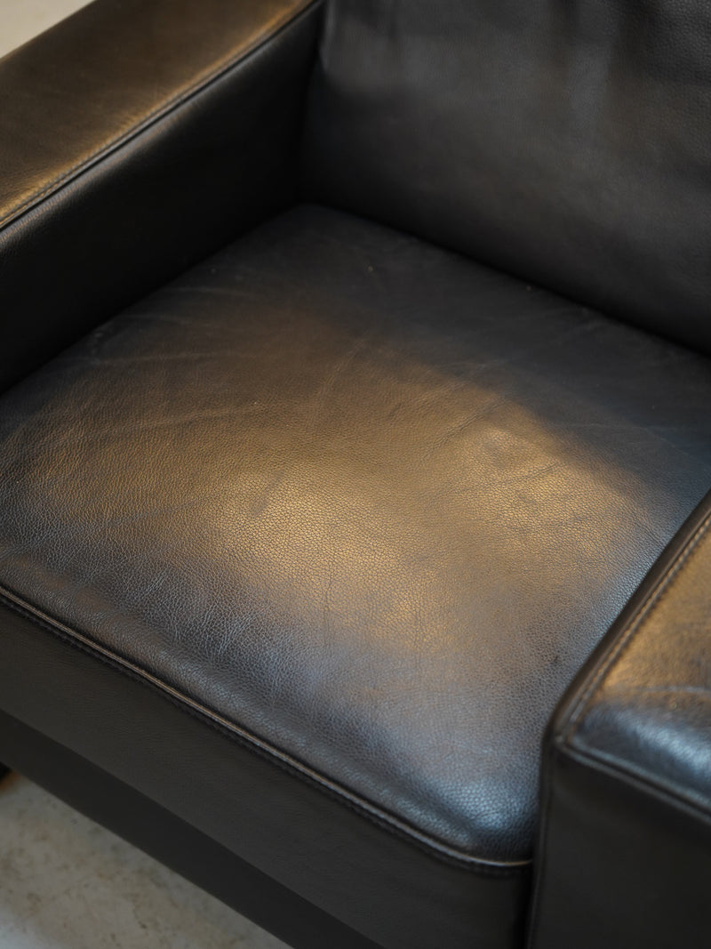 レザー 1シーターソファ <br> 大和店 - ヴィンテージ SHARK ATTACK