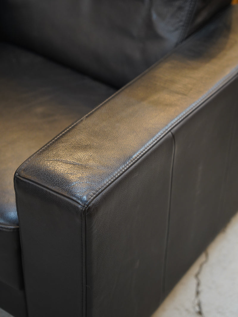 レザー 1シーターソファ <br> 大和店 - ヴィンテージ SHARK ATTACK